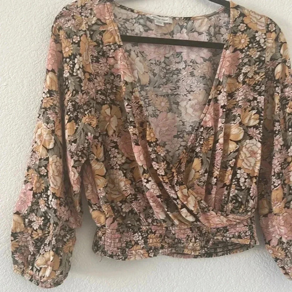 American Eagle top size M - Picture 2 of 13